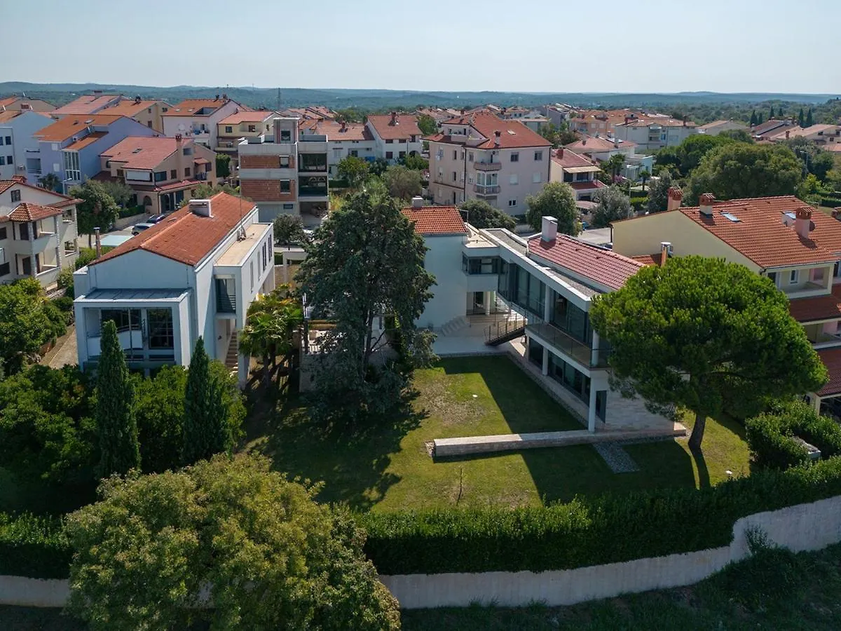 Rm Grande Villa Rovinj 0*,