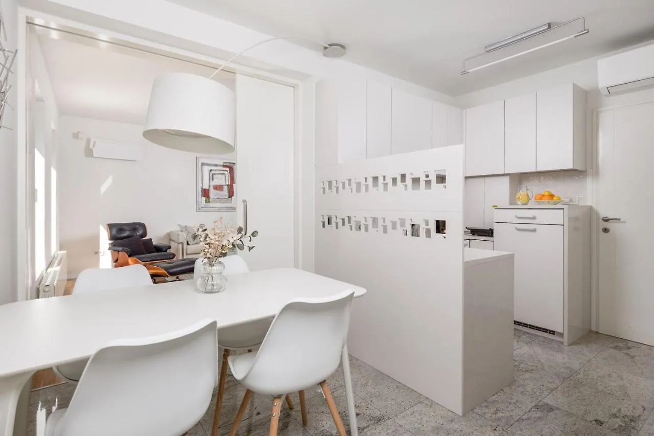 Rm Grande Villa Rovinj 0*,  Croatia